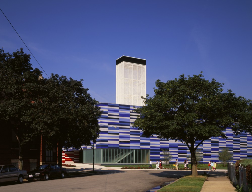 The Gary Comer Youth Center / John Ronan Architects