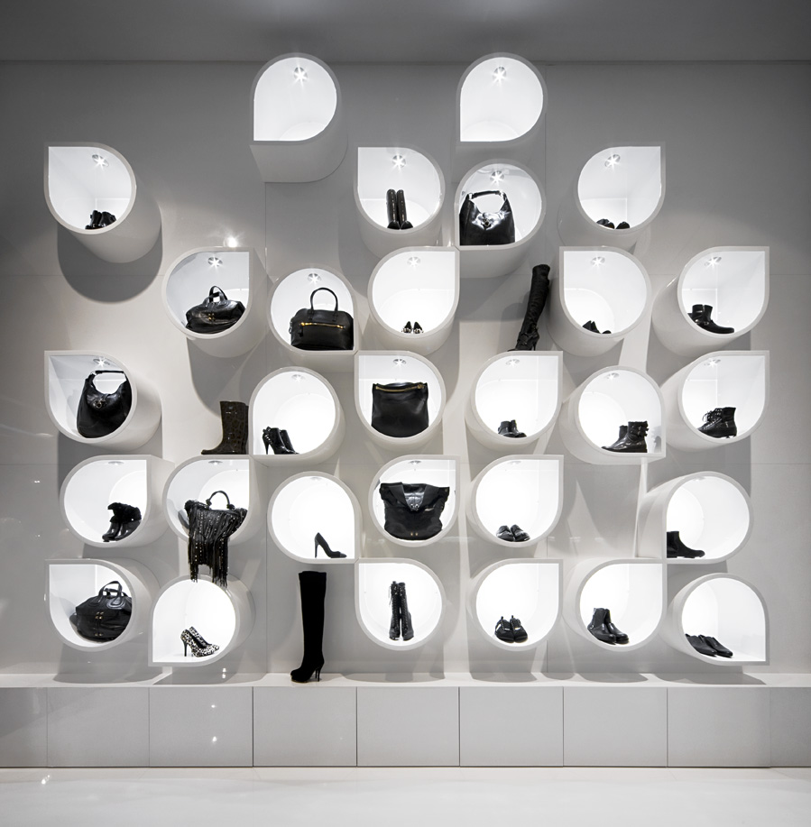 Capsula Multibrand Store / GöSKE PROJECT