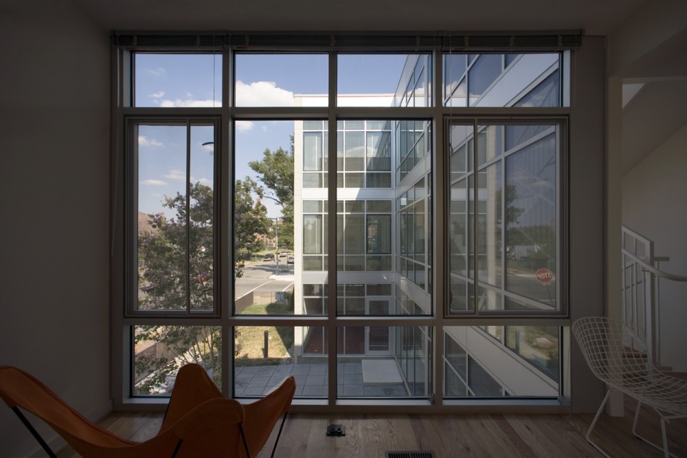 See Through Townhouses / Suzane Reatig Architecture