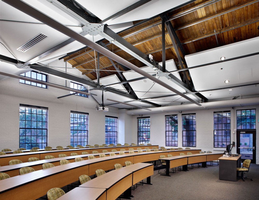 Park Shops Adaptive Reuse / Pearce Brinkley Cease + Lee
