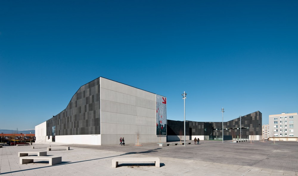Ibaiondo Civic Center / ACXT Arquitectos