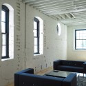 Yale Steam Laundry Condominiums / John Ronan Architects Yale Steam Laundry Condominiums / John Ronan Architects © Nathan Kirkman