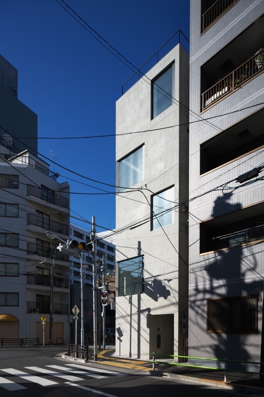 Damier / APOLLO Architects & Associates