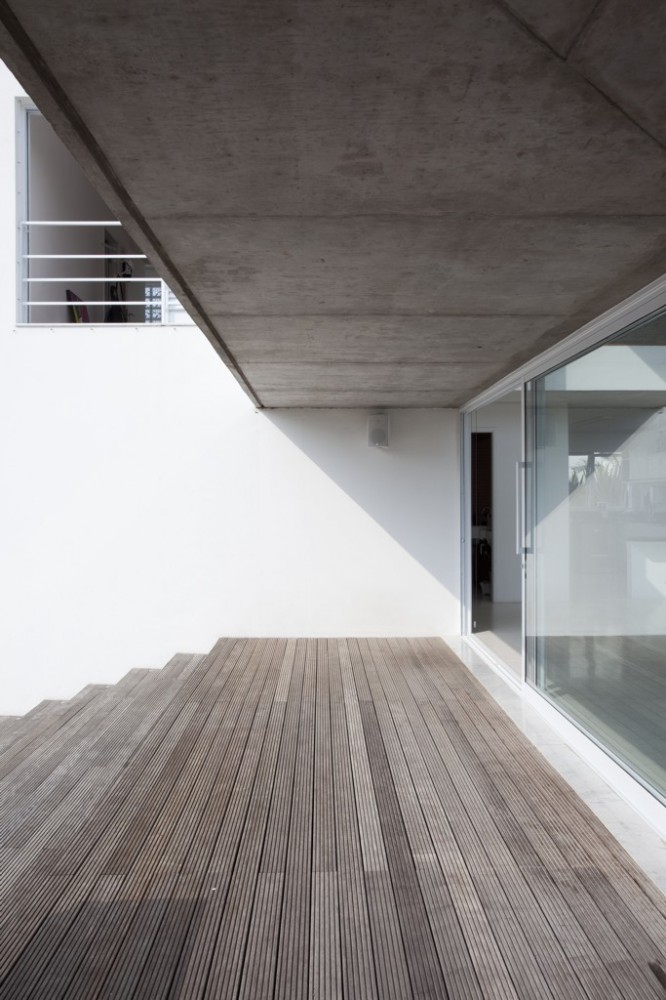 Granja Viana House / Arquiteto Gilberto Belleza