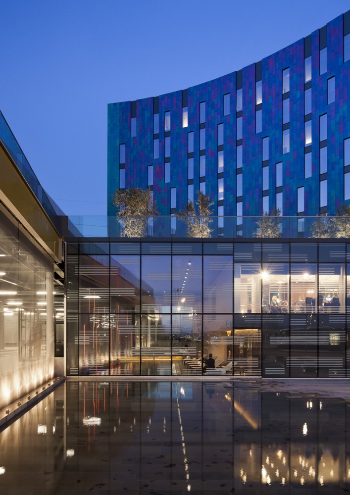 Aloft London Excel / Jestico + Whiles