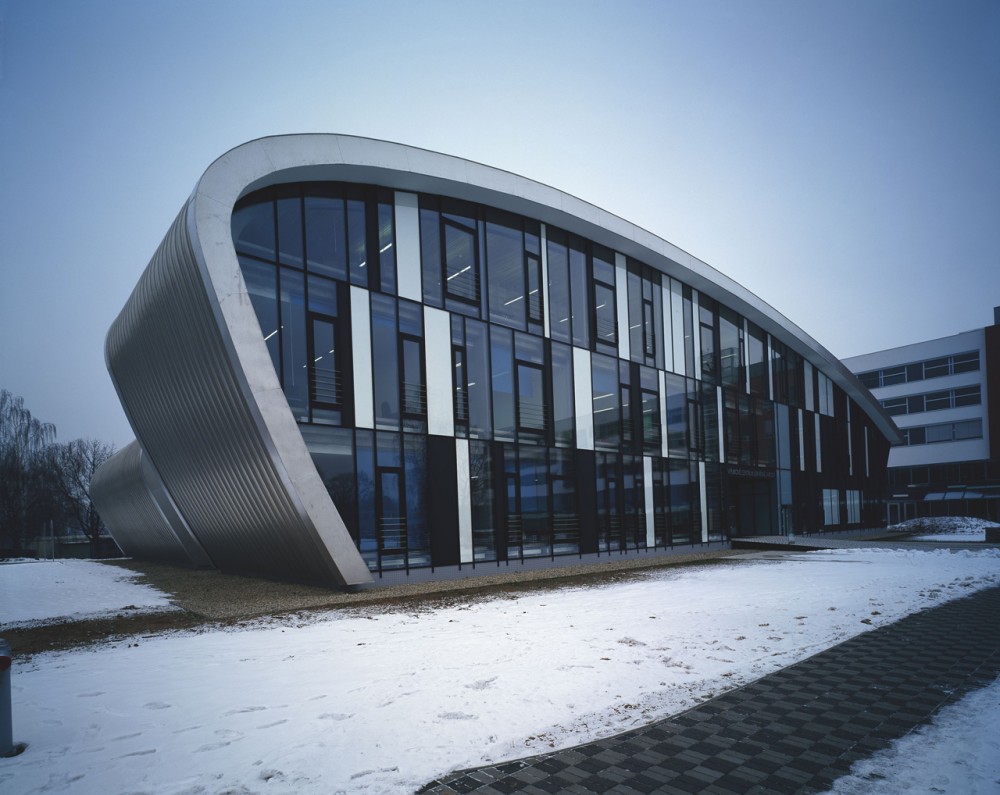 Educational Centre of the Medical Faculty of Charles University / DOMY