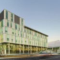 Algonquin Centre for Construction Excellence (ACCE) / Diamond Schmitt Architects (8) © Tom Arban