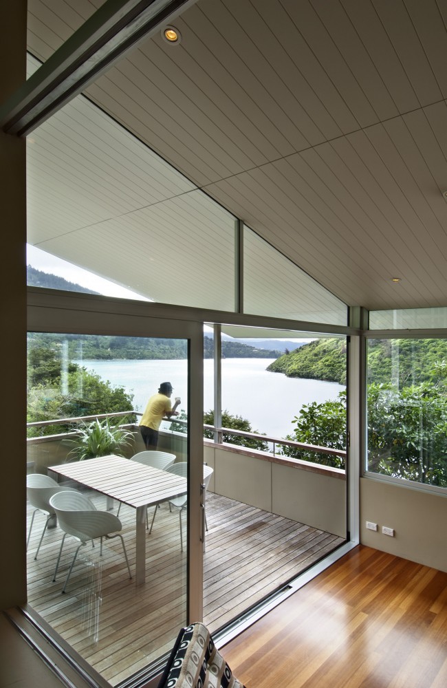 Apple Bay House / Parsonson Architects