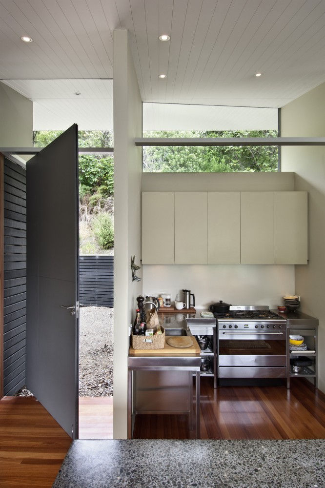 Apple Bay House / Parsonson Architects