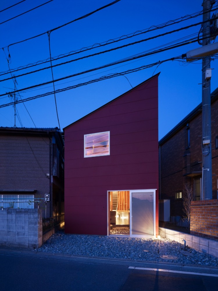 House in Seya / Suppose Design Office