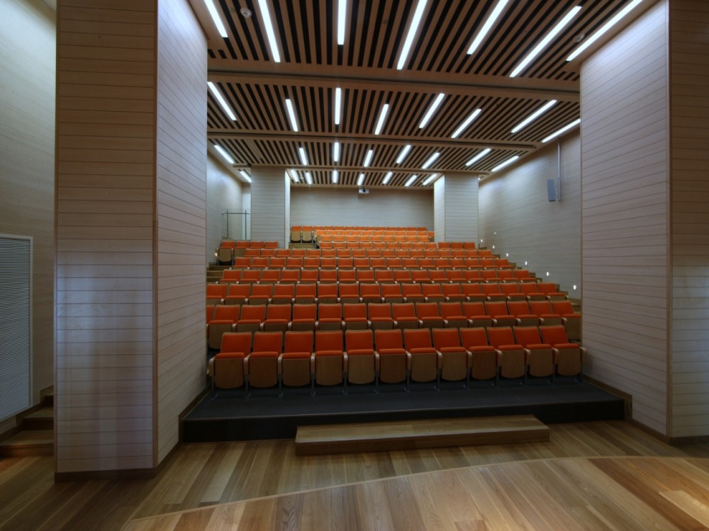Sammy Ofer Heart Building / Sharon Architects & Ranni Ziss Architects