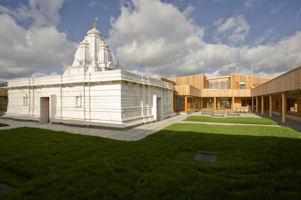 The Krishna-Avanti Primary School / Cottrell & Vermeulen Architecture
