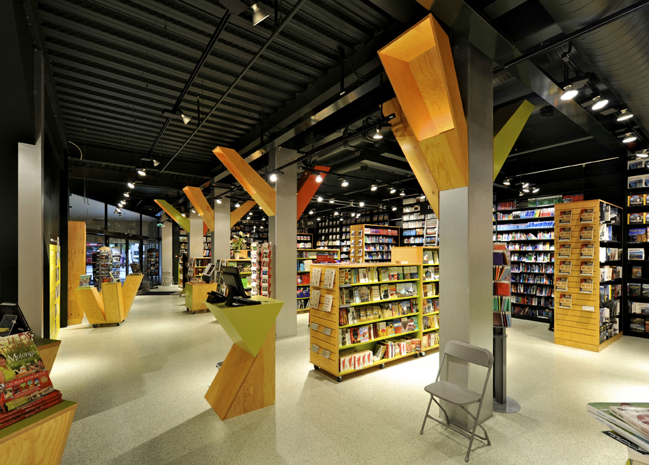 Tanum Karl Johan Bookstore / JVA