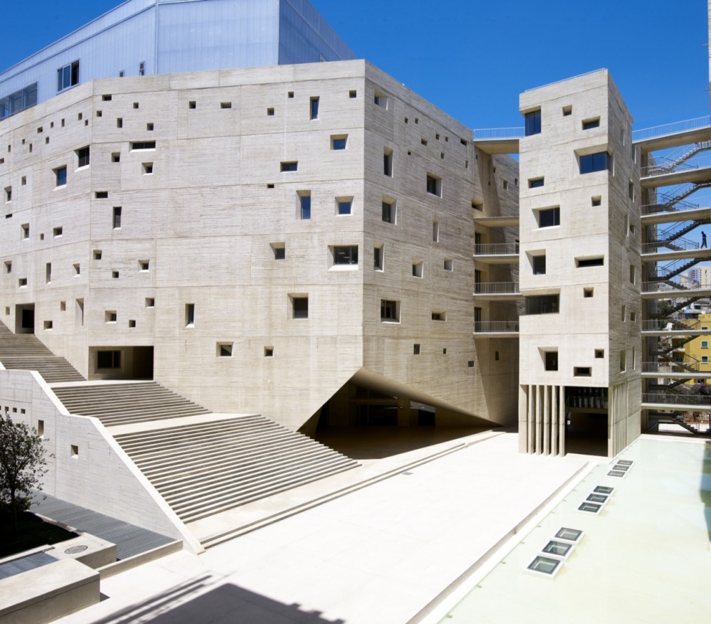USJ Campus de L’Innovation et du Sport / 109 Architects with Youssef Tohmé