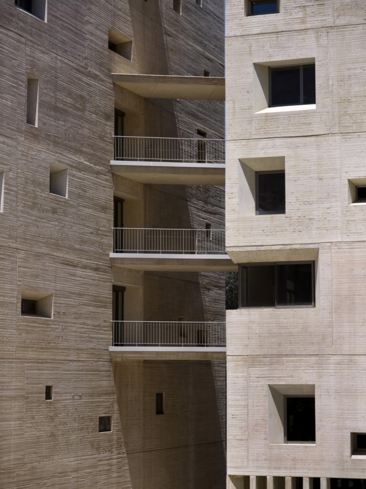 USJ Campus de L’Innovation et du Sport / 109 Architects with Youssef Tohmé