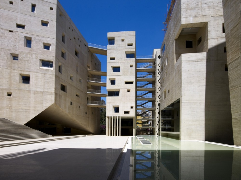USJ Campus de L’Innovation et du Sport / 109 Architects with Youssef Tohmé