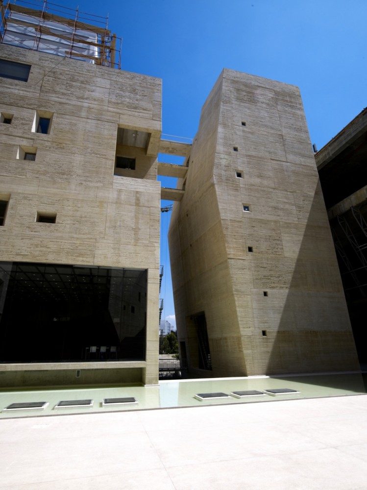 USJ Campus de L’Innovation et du Sport / 109 Architects with Youssef Tohmé