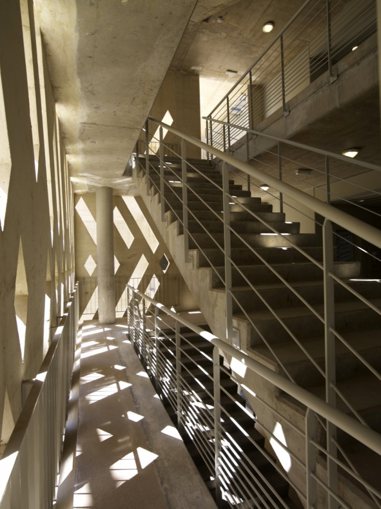 USJ Campus de L’Innovation et du Sport / 109 Architects with Youssef Tohmé