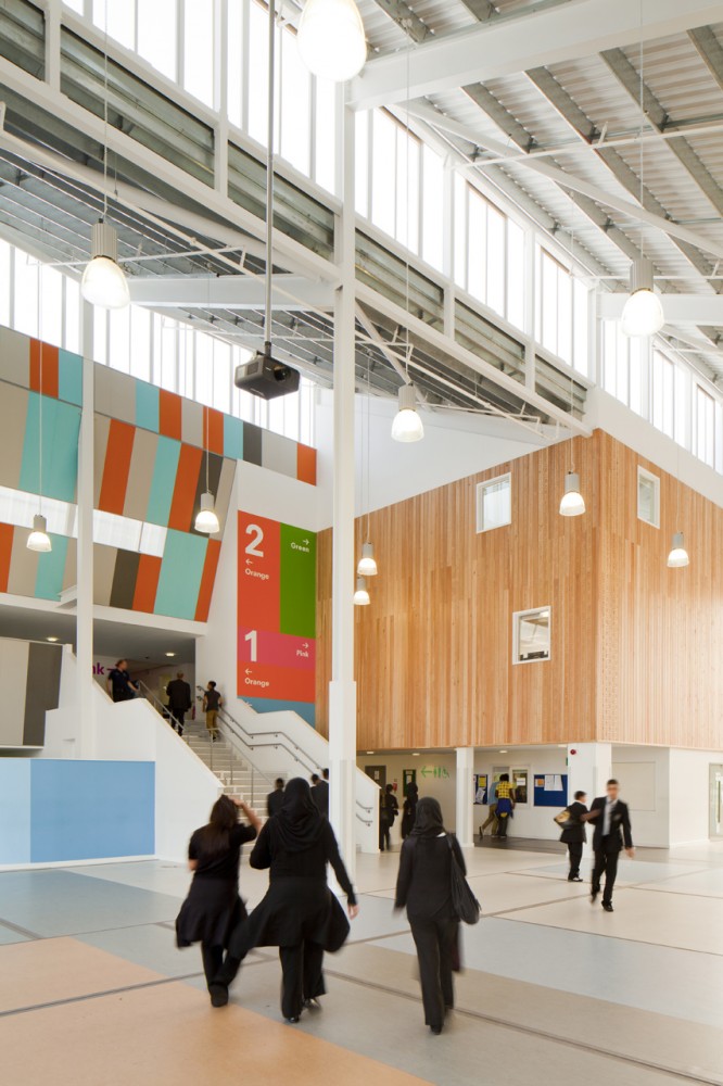 Broadway School / Cottrell & Vermeulen