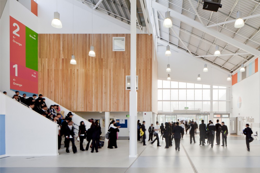 Broadway School / Cottrell & Vermeulen