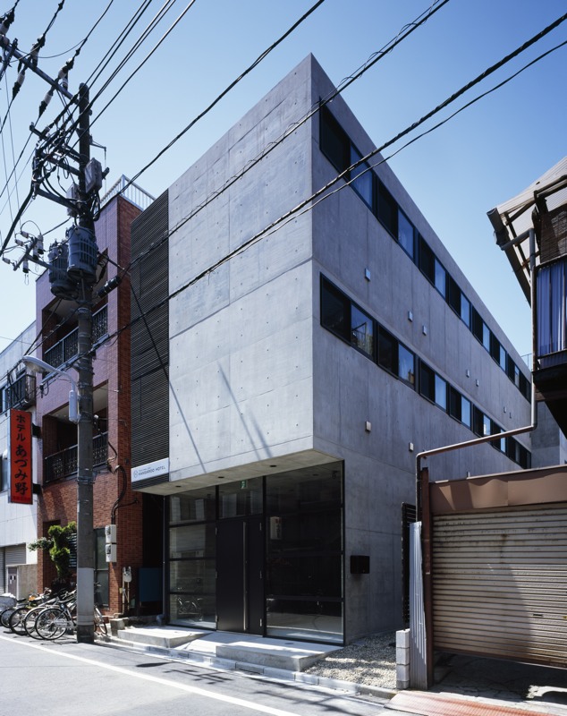 Kangaroo Hotel / APOLLO Architects & Associates