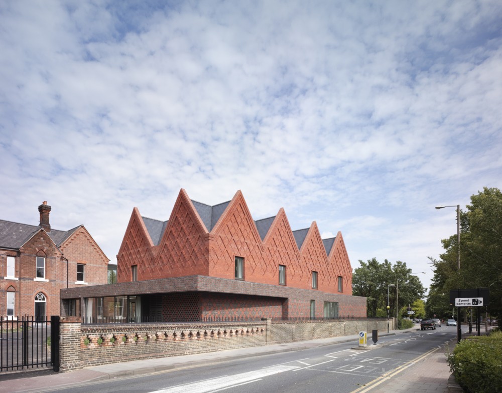 Brentwood School Study Centre and Auditorium / Cottrell & Vermeulen Architecture
