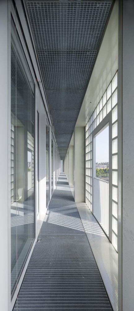 Stuttgart City Library / Yi Architects