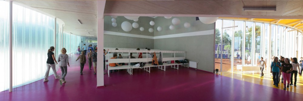 Veli VRH Elementary School / Randic Turato