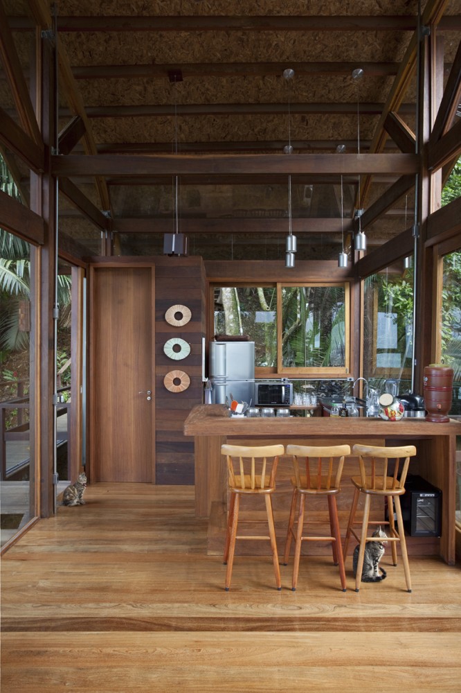 Praia do Felix Beach House / Vidal & Sant’Anna