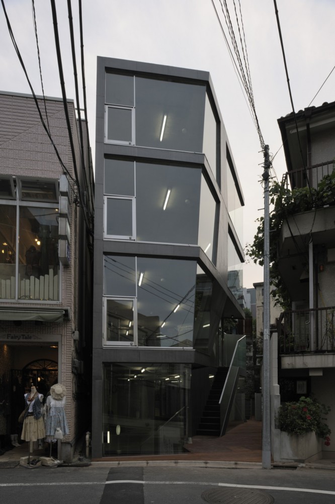 DST / aat + makoto yokomizo architects