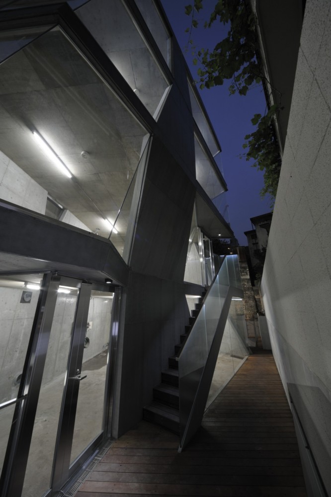 DST / aat + makoto yokomizo architects