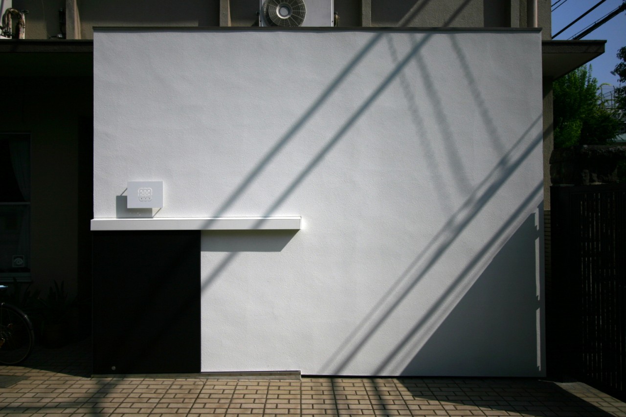 © Makoto Yokomizo