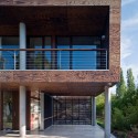 Summer Villa at Lake Balaton / FBI Studio architects Summer Villa at Lake Balaton / FBI Studio architects © Zsolt Batár