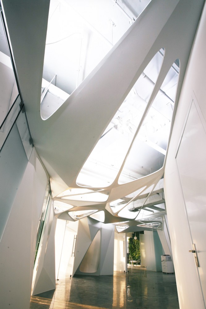 Eegoo Offices / dEEP Architects