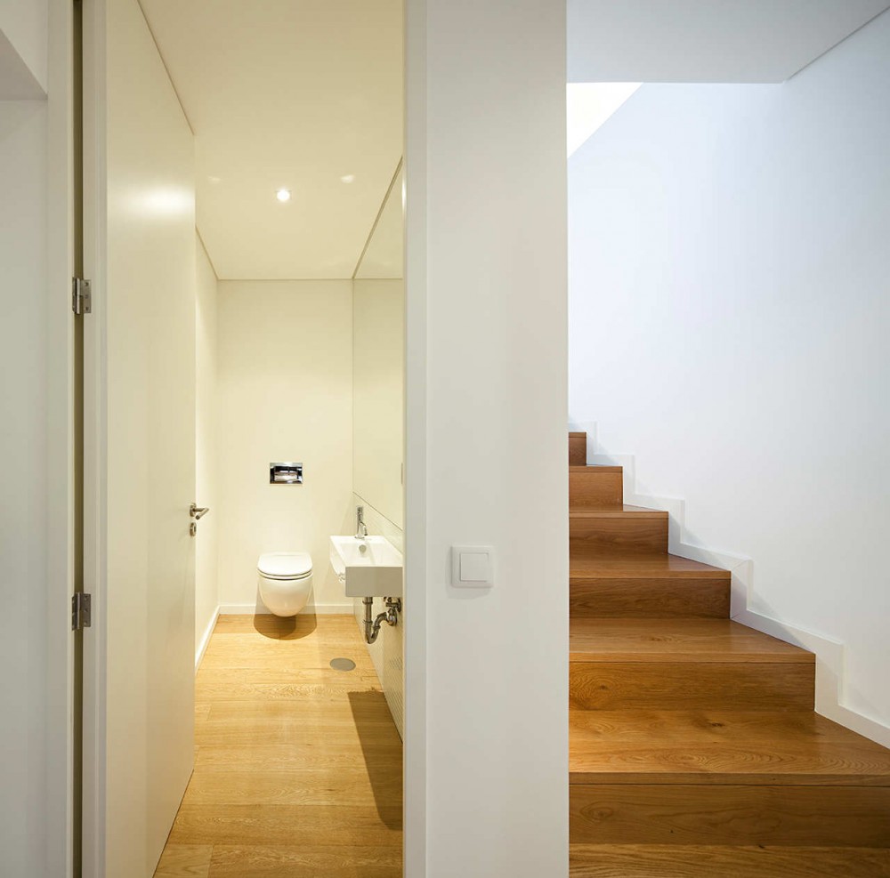 Private House In Barcelos / Rui Grazina