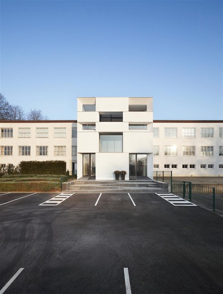 MIDRAS / GRAUX & BAEYENS architects