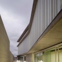 New Headquarters For The External Services Of The Healthcare And Social Affairs / TRASH New Headquarters For The External Services Of The Healthcare And Social Affairs / TRASH © Miguel de Guzmán