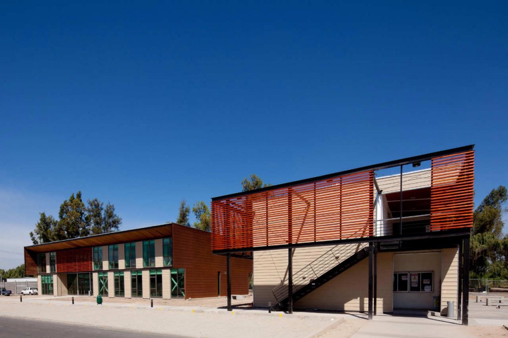 Revesol Industrial Plant / Vicente Justiniano Arquitectos