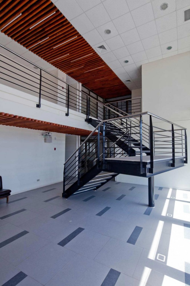 Revesol Industrial Plant / Vicente Justiniano Arquitectos