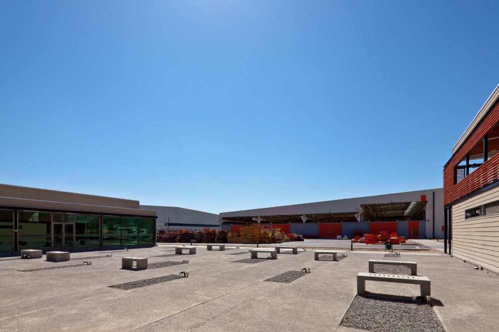 Revesol Industrial Plant / Vicente Justiniano Arquitectos