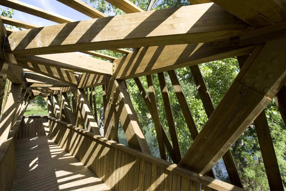 Ornithological Observatory / Manuel Fonseca Gallego