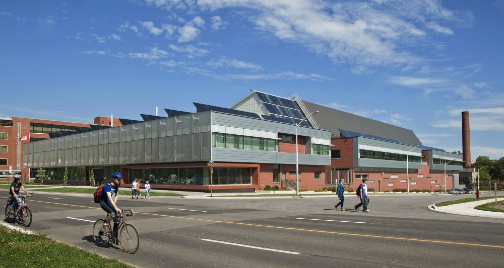 CANMET Material Technology Laboratory / Diamond Schmitt Architects