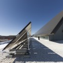 CANMET Material Technology Laboratory / Diamond Schmitt Architects (4) CANMET Material Technology Laboratory / Diamond Schmitt Architects (4) © Peter A. Sellar