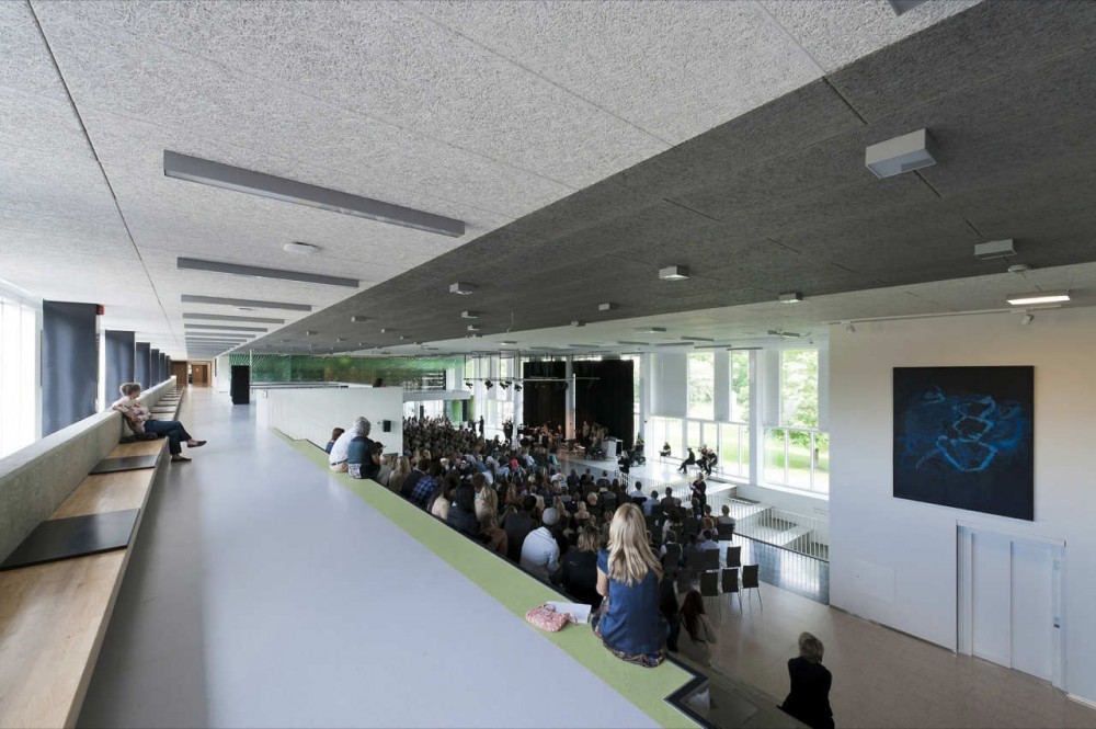 Kristiansand Cathedral School Gimle / Cebra