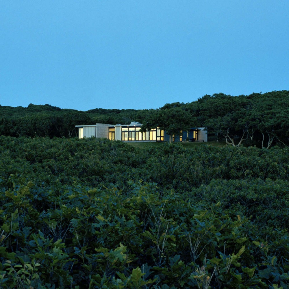 MV House / Architecture Research Office