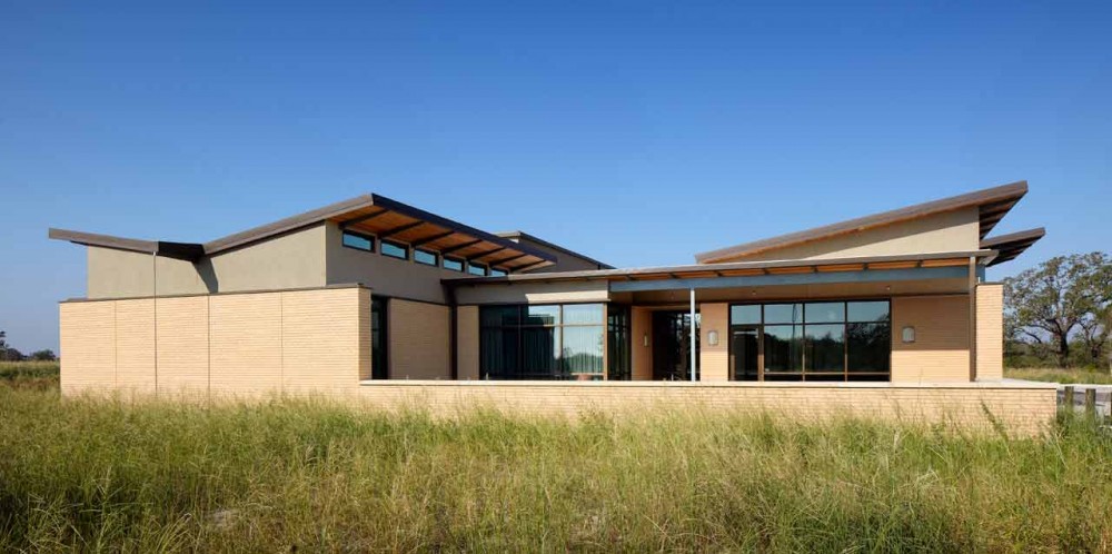 The Greater Texas Foundation Headquarters / Furman + Keil Architects