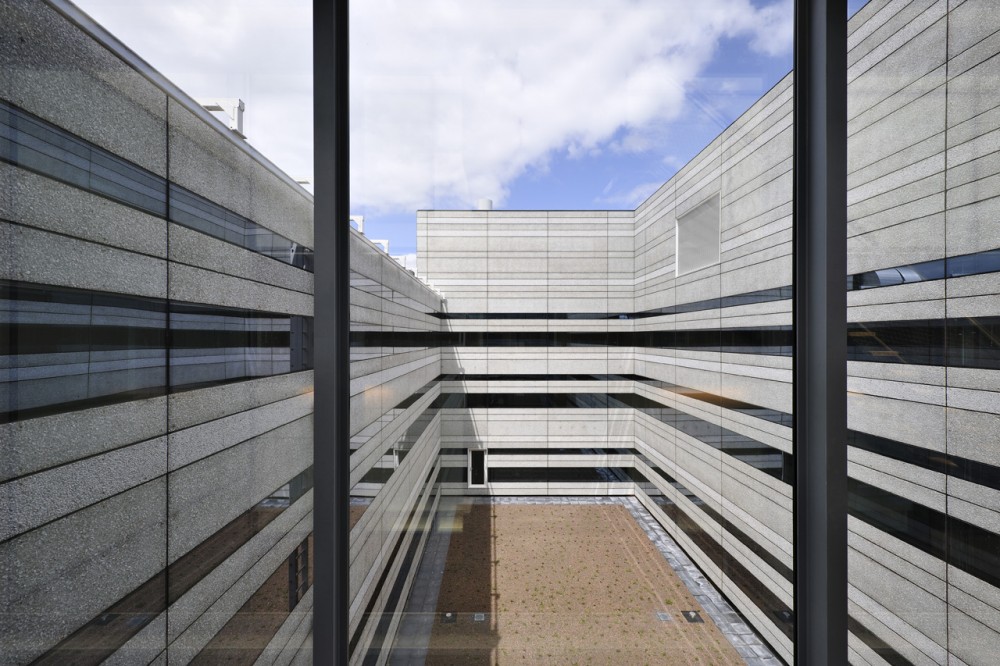Faculty of Science, Building D / Rudy Uytenhaak Architectenbureau