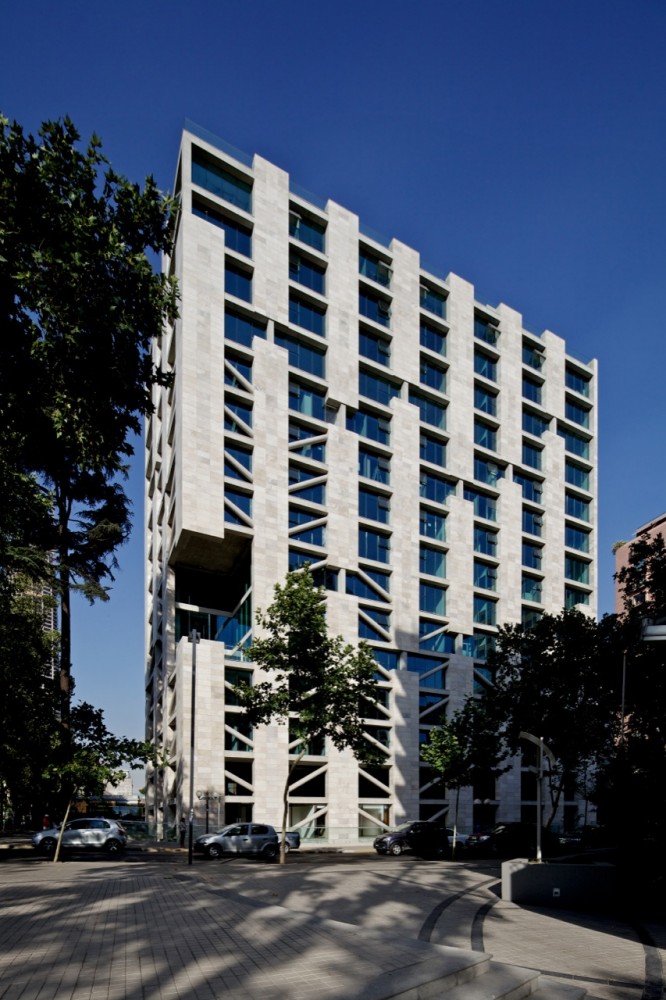 Costanera Lyon / Eugenio Simonetti + Renato Stewart