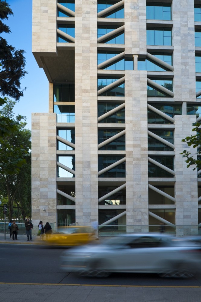 Costanera Lyon / Eugenio Simonetti + Renato Stewart