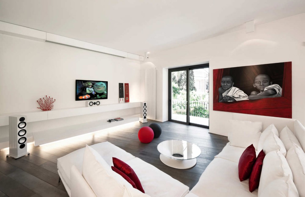 Celio Apartment / Carola Vannini Architecture